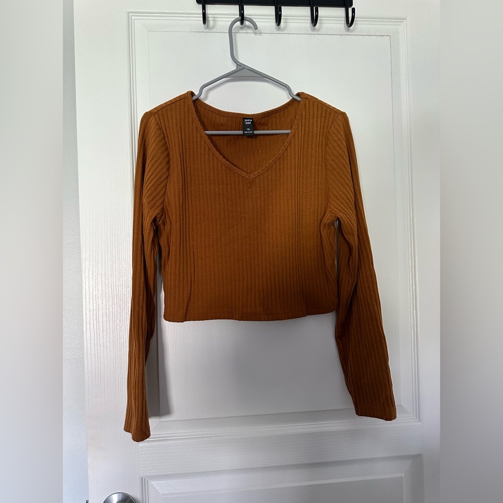 Unworn orange shein long sleeve crop top